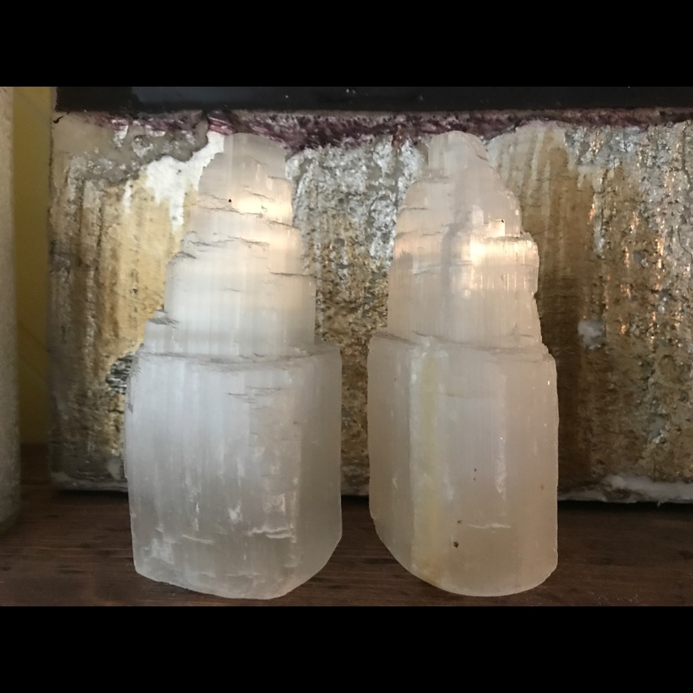2 selenite towers